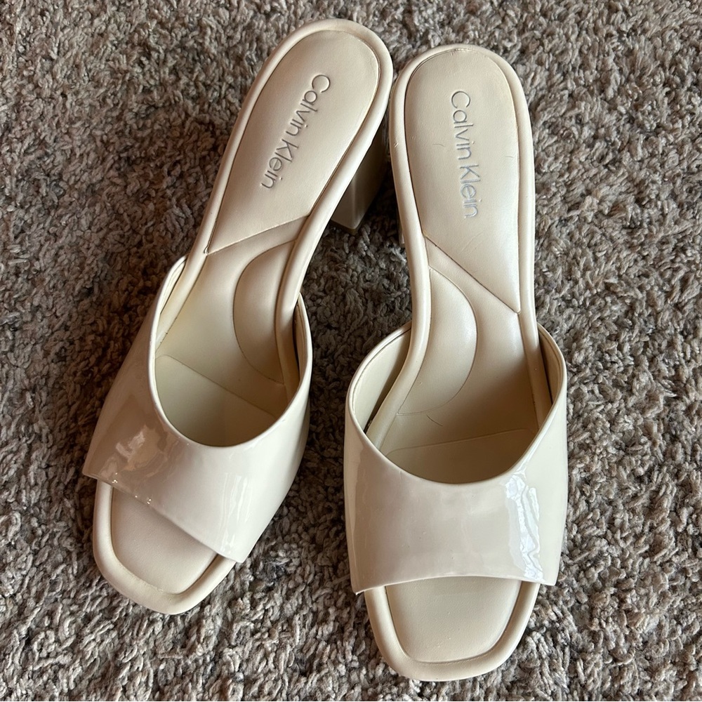 Calvin Klein Women's Cream Mules
